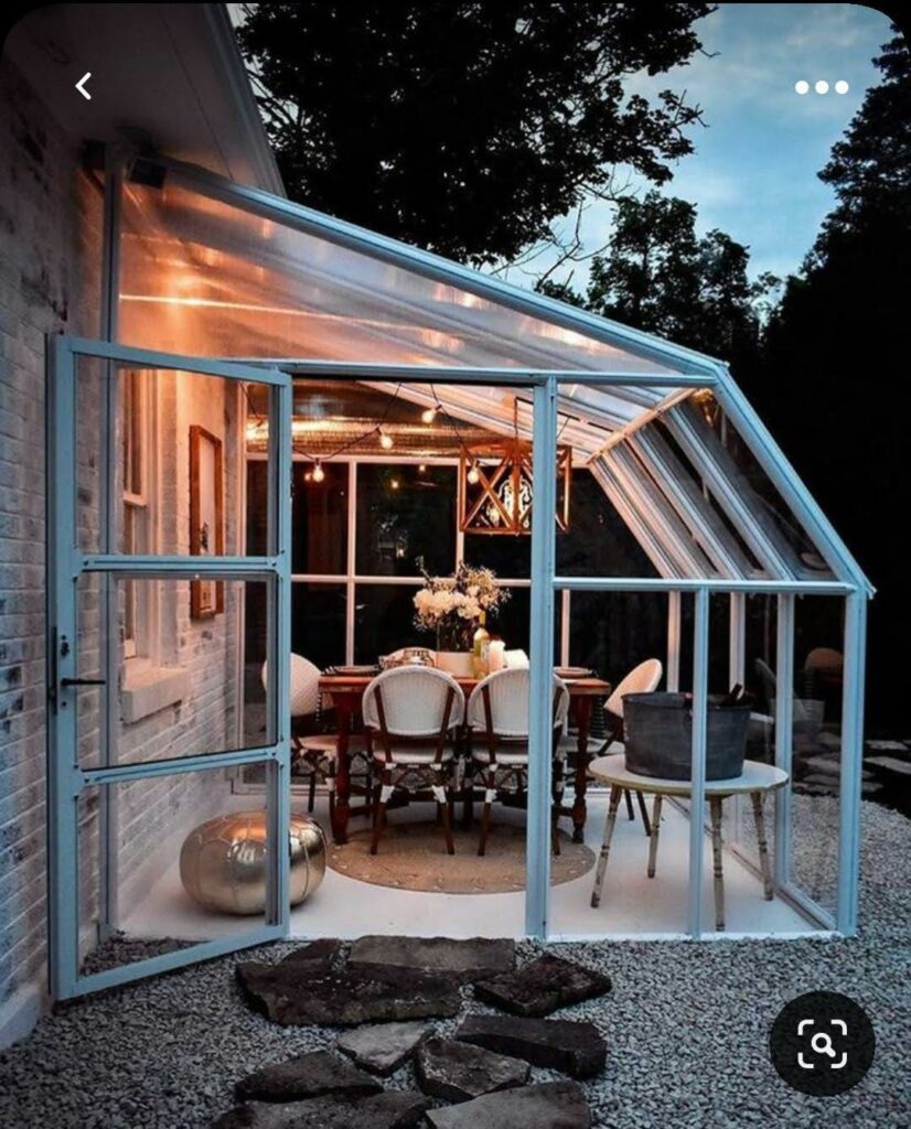 Custom Sunroom building​