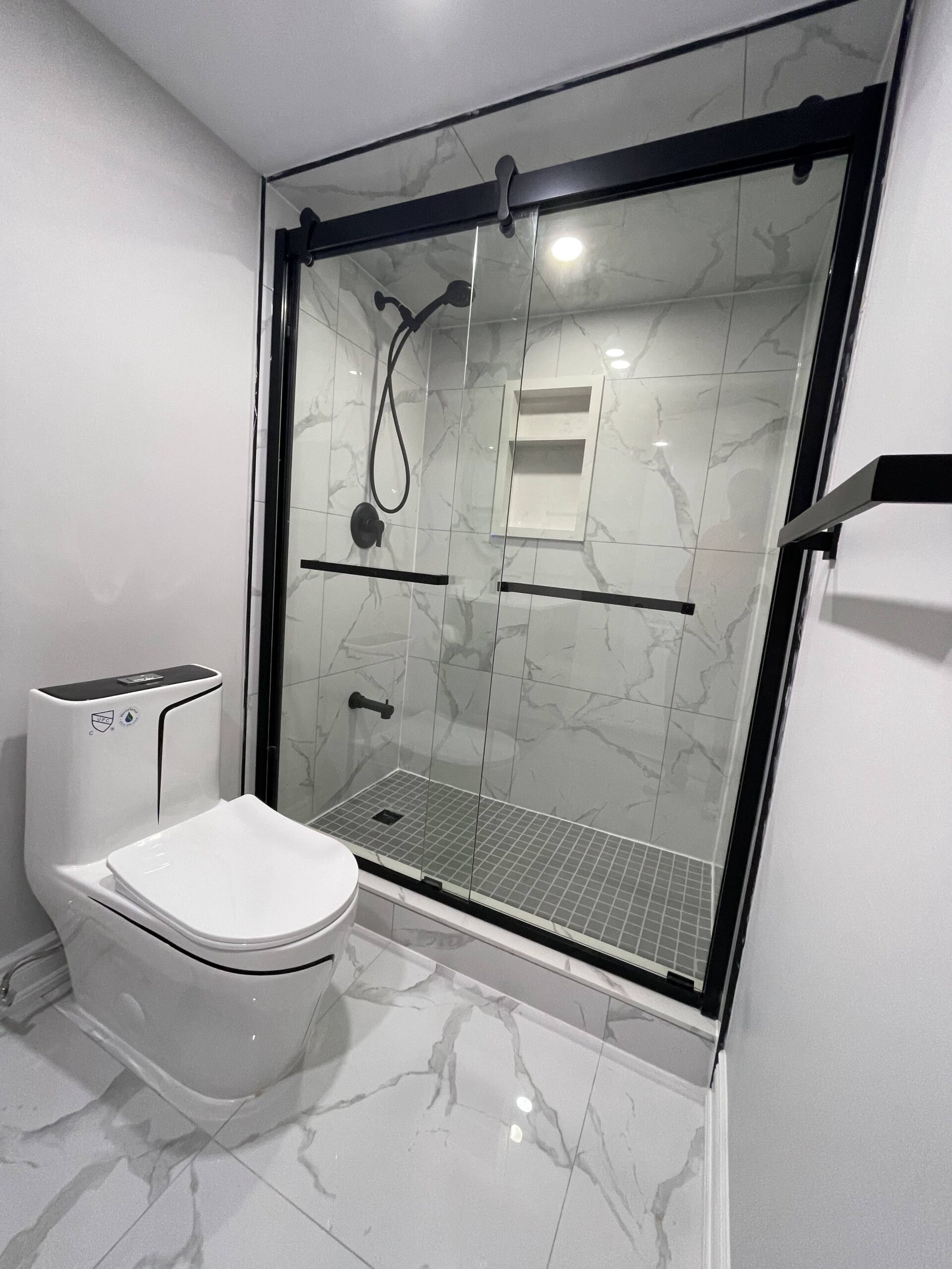 Custom Washroom Design & Renovation