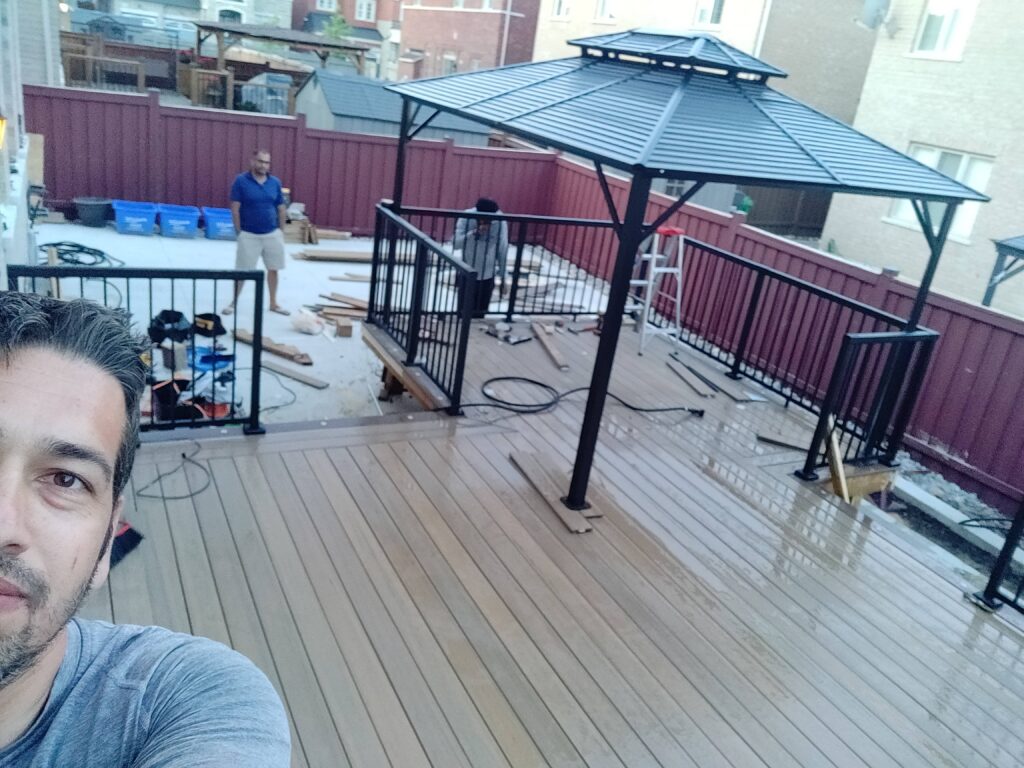 Custom Sunroom building​